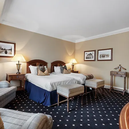 The Royal Hotel Campbeltown Room photo